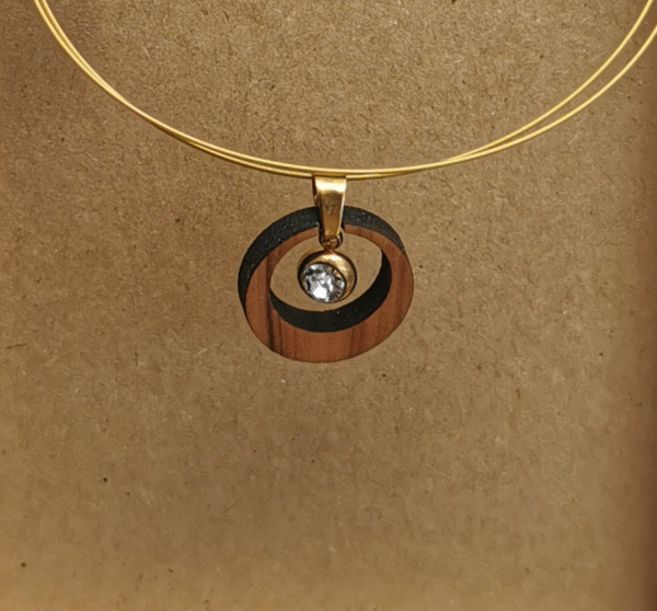 Κολιέ με Ξύλο Ελιάς & Κρύσταλλο