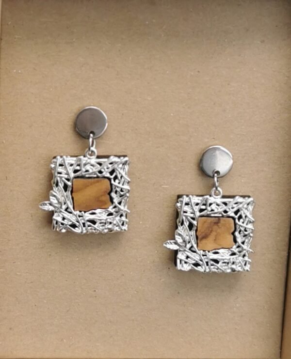 qrf Σκουλαρίκια με Ξύλο Ελιάς & Ασημί Διακοσμητικό Πλαίσιο