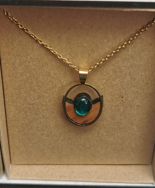 Κολιέ με Ξύλο Ελιάς & Τιρκουάζ Κρύσταλλο