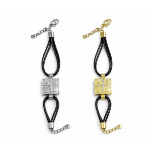 Βραχιόλι με Μαύρο Κορδόνι & Τετράγωνο Μενταγιόν σε Ασημί Χρώμα – Minimal Symbol Bracelet