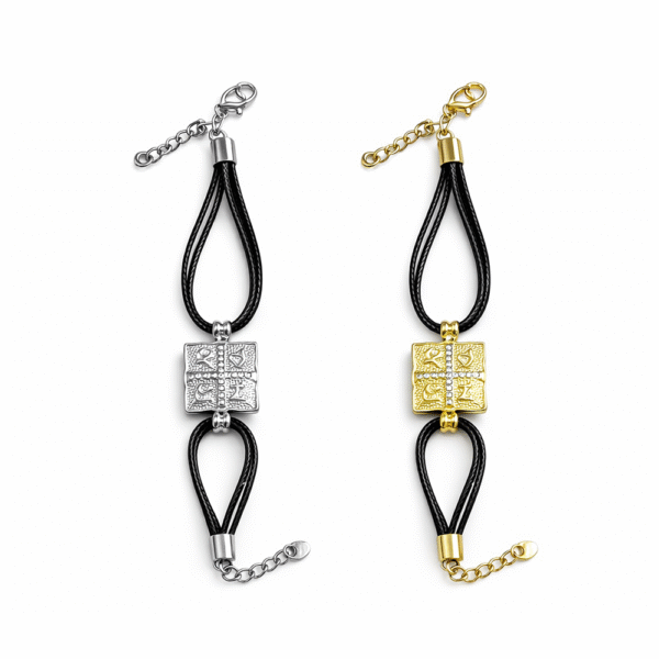 15 Βραχιόλι με Μαύρο Κορδόνι & Τετράγωνο Μενταγιόν σε Χρυσό Χρώμα – Minimal Symbol Bracelet