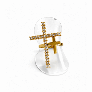 Ανοιχτό Δαχτυλίδι Σταυρός σε Χρυσό Χρώμα με Λαμπερές Πέτρες – Symbolic Statement Ring