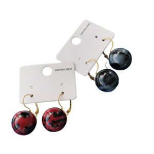 Κρεμαστά Σκουλαρίκια με Σφαιρική Κόκκινη Πέτρα με Μαρμάρινο Εφέ
