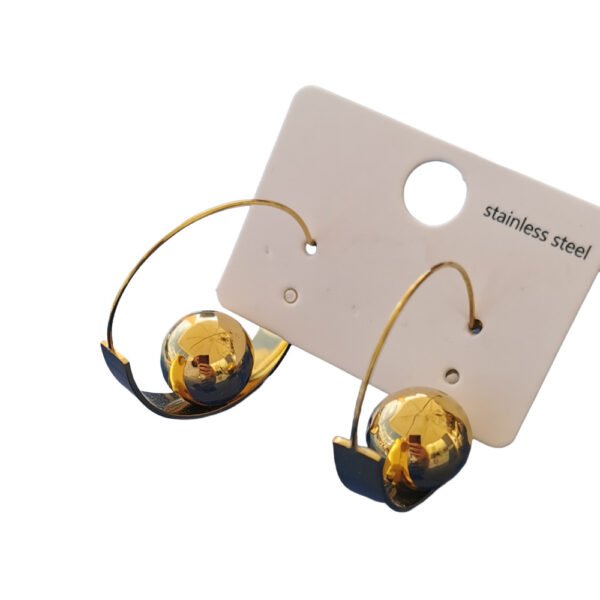 Χρυσά Κρεμαστά Σκουλαρίκια με Σφαίρα από Ανοξείδωτο Ατσάλι