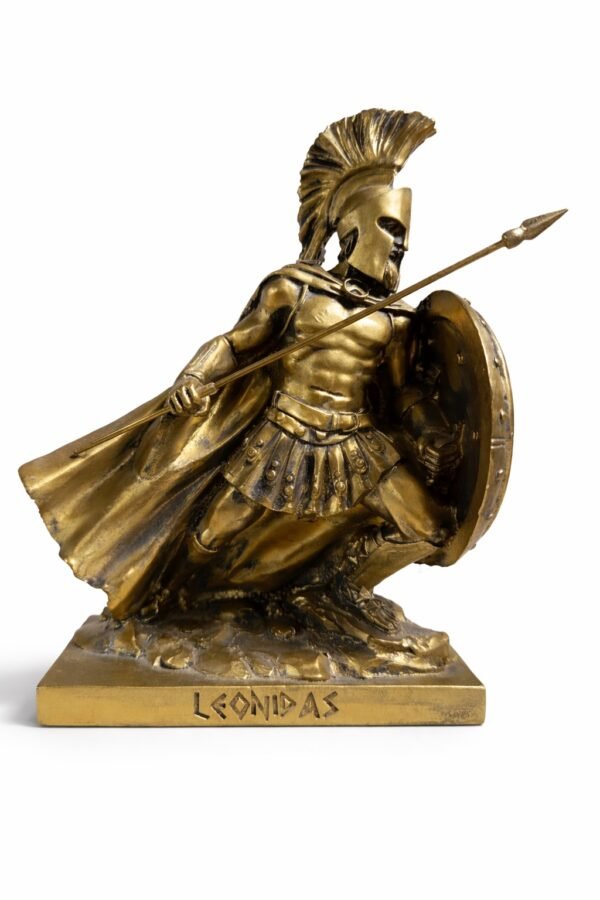 περιγραφη αγαλμα λεωνιδας   Χάλκινο άγαλμα του βασιλιά Λεωνίδα σε δυναμική στάση μάχης, με δόρυ, ασπίδα και περικεφαλαία. Εντυπωσιακό διακοσμητικό σύμβολο ανδρείας και ελληνικής ιστορίας.