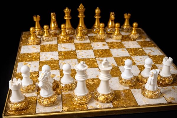 viber_image_2026-01-27_09-59-35-862 Χειροποιητο σκακι απο υγρο γυαλι.