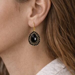 Εντυπωσιακά σκουλαρίκια με μαύρη πέτρα
