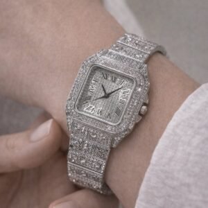 Εντυπωσιακό γυναικείο ρολόι με ασημί μπρασελέ