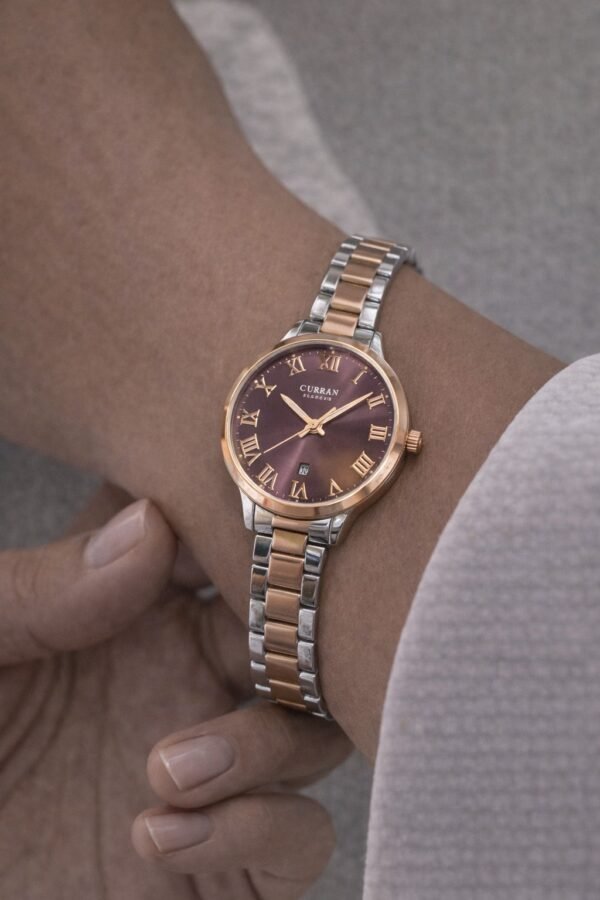 viber_image_2026-01-27_15-43-58-420 Κομψό γυναικείο ρολόι με μεταλλικό μπρασελέ σε δίχρωμο συνδυασμό.