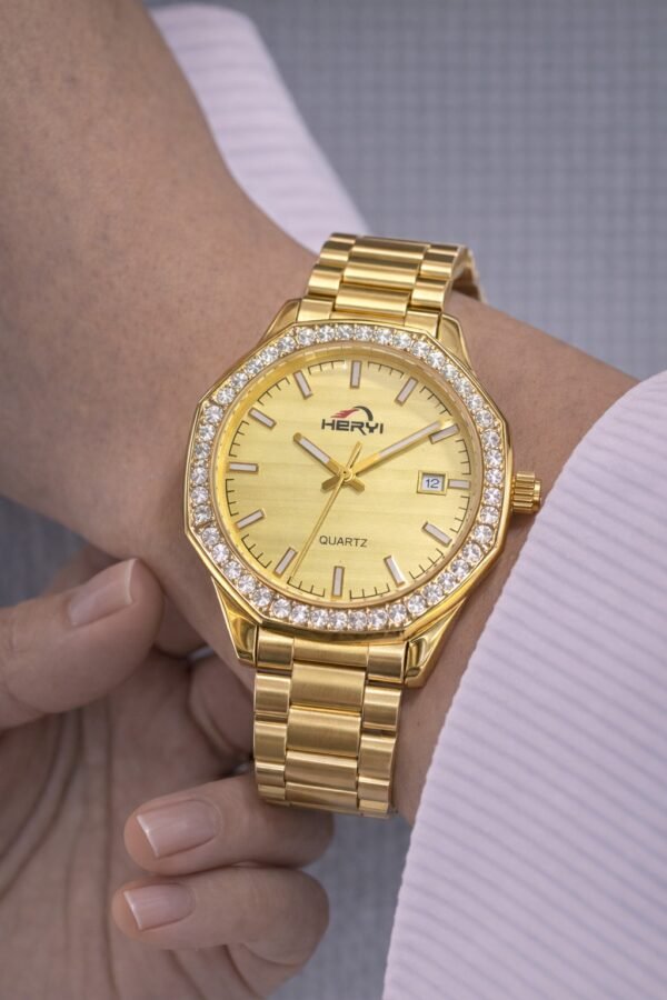 viber_image_2026-01-27_16-27-53-025 Γυναικείο ρολόι σε χρυσή απόχρωση.