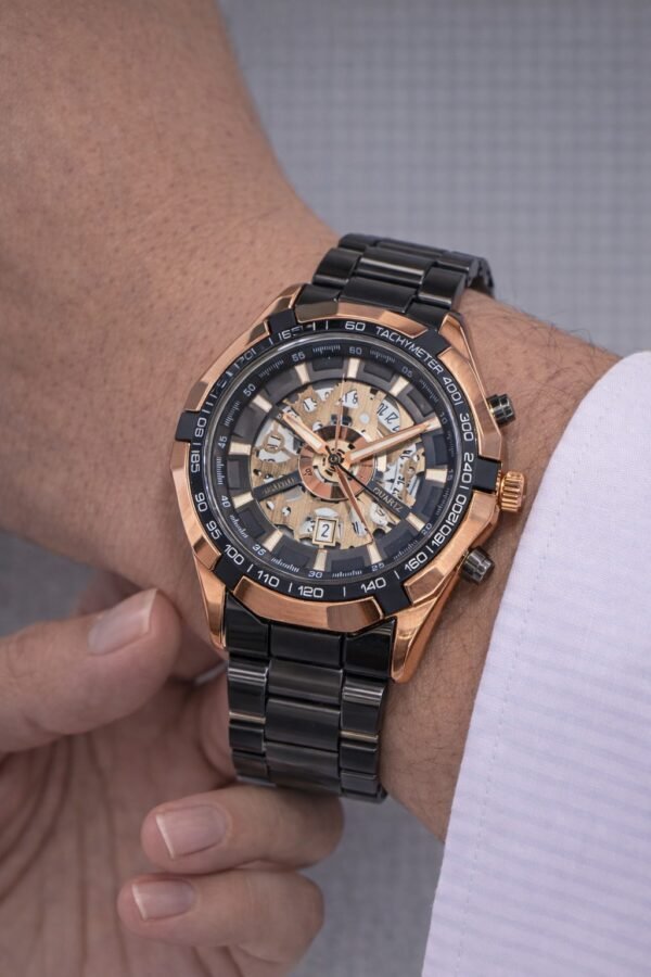 Ανδρικό ρολόι με δυναμικό και μοντέρνο σχεδιασμό