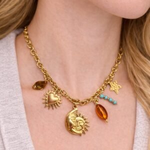 Κολιέ με αλυσίδα και εντυπωσιακά charms