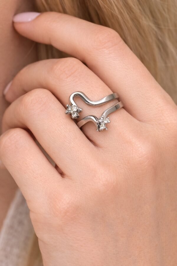 viber_image_2026-01-28_09-52-16-126 Δαχτυλίδι με μοντέρνο κυματιστό σχέδιο