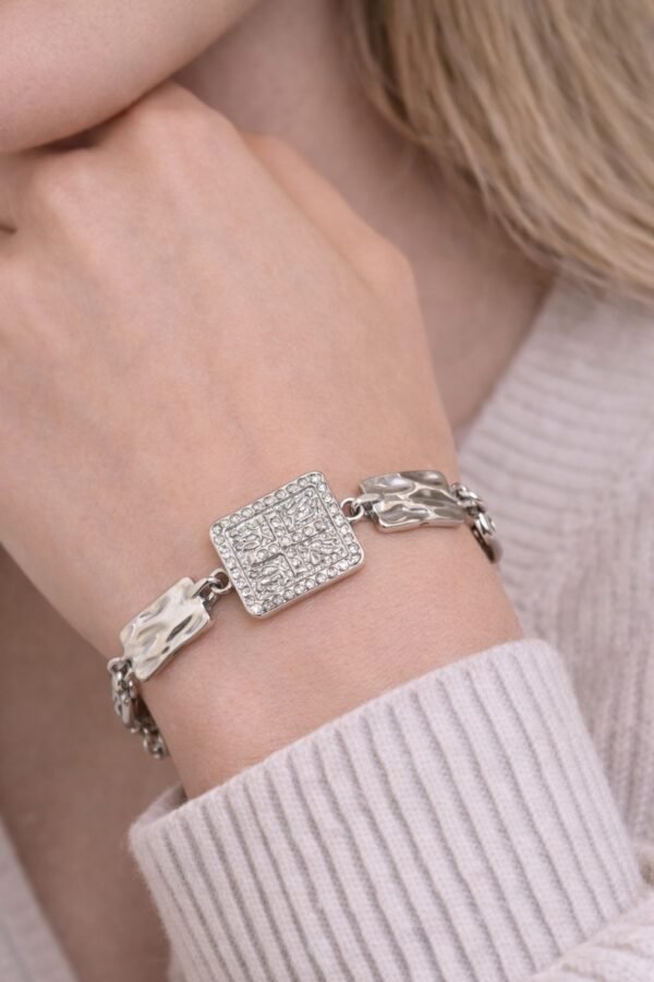 viber_image_2026-01-28_14-52-28-201 Κομψό βραχιόλι με σφυρήλατα στοιχεία