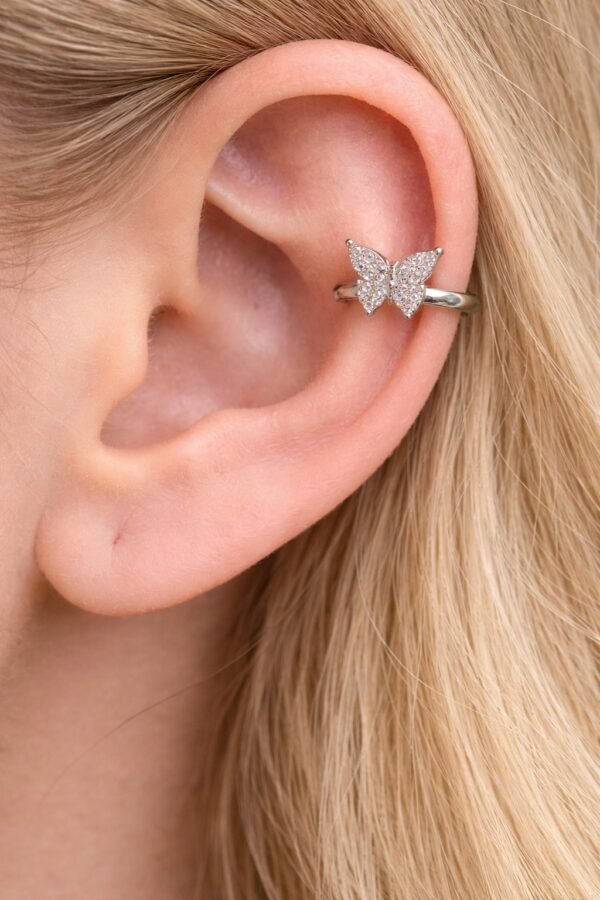Ear cuff με σχέδιο πεταλούδα