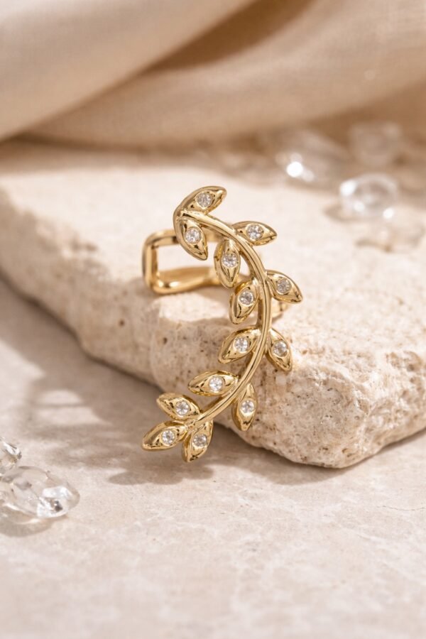 viber_image_2026-01-28_17-31-33-961 Κομψό ear cuff με διακριτικές πέτρες