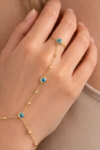 Κομψό βραχιόλι με δαχτυλίδι (hand chain)