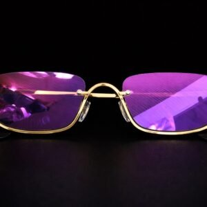 Unisex γυαλιά ηλίου με minimal μεταλλικό σκελετό.