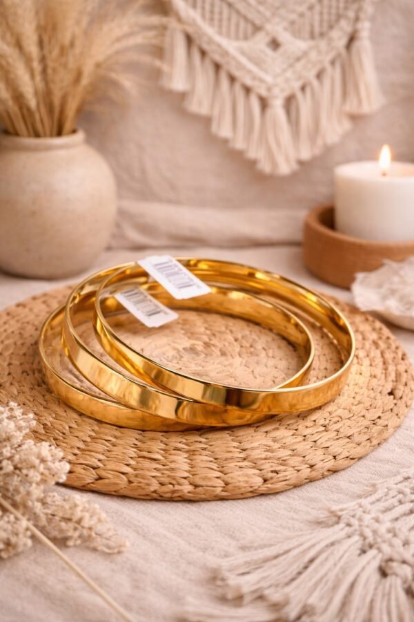 Χοντρή τετράγωνη βέργα από ανοξείδωτο ατσάλι.