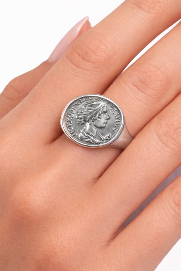 💍 Ασημί Δαχτυλίδι με Αρχαίο Νόμισμα