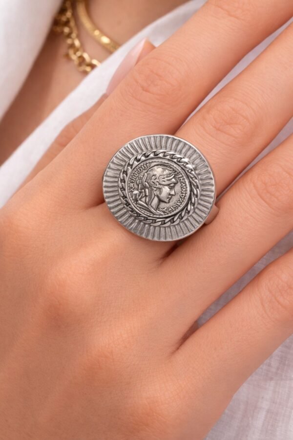 💍 Δαχτυλίδι με Αρχαίο Νόμισμα – Ασημί