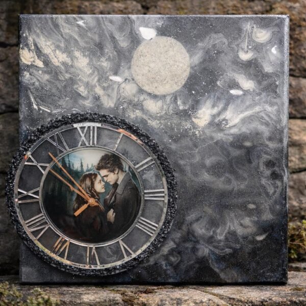 Χειροποίητος καμβάς  60εκ.x 40 εκ. ντυμένος με υγρό γυαλί με ενσωματωμένο ρολόι.