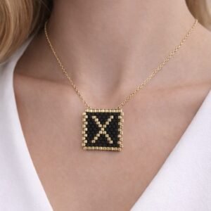 Χειροποίητο κολιέ.