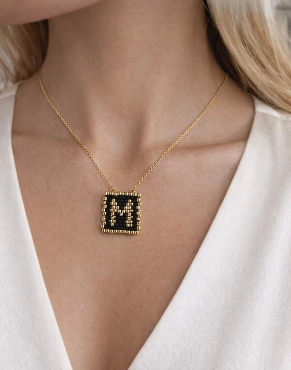 Χειροποίητο Κολιέ Μονόγραμμα “Μ”