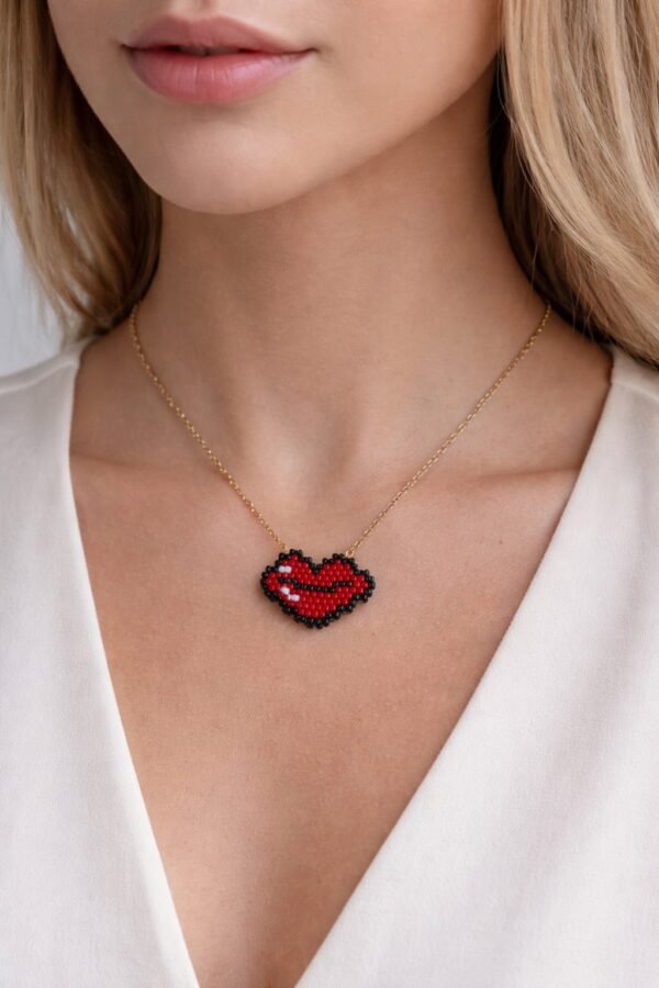 viber_image_2026-02-02_18-53-20-086 Χειροποίητο Κολιέ Χείλη.