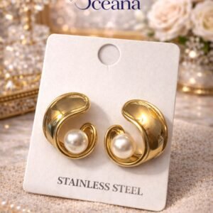 Κομψά σκουλαρίκια.