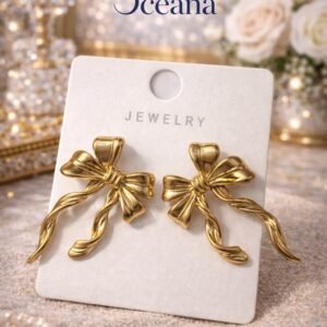 Σκουλαρίκια σε σχήμα φιόγκου.