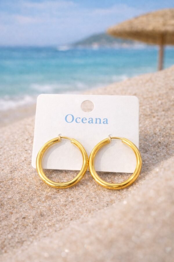 Κομψά σκουλαρίκια κρίκοι.