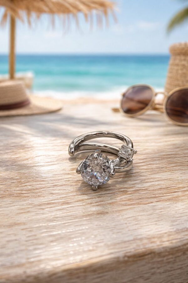 viber_image_2026-02-12_11-06-39-281 Ear cuff σε ασημί απόχρωση.