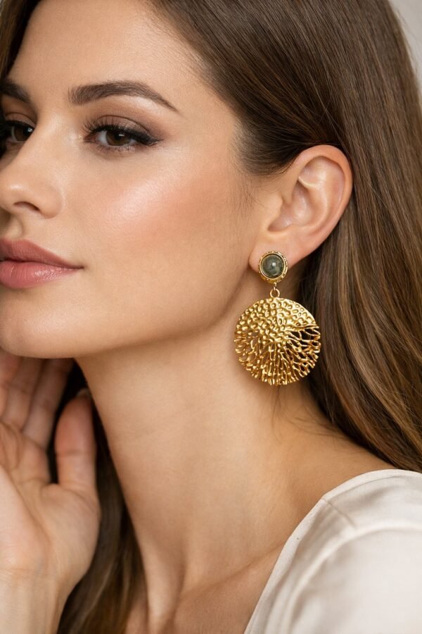 Εντυπωσιακά χρυσα σκουλαρίκια